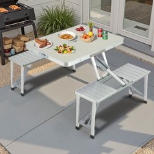 Klapptisch mit Stühlen
