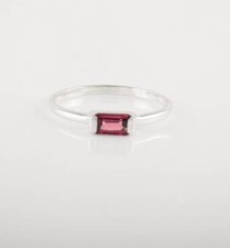 0.25 Karat Rhodolith Granat Minimalist Solitaire Ring 925 Massiv Sterlingsilber