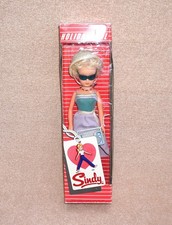 SINDY PUPPE HOLIDAY GIRL MIT