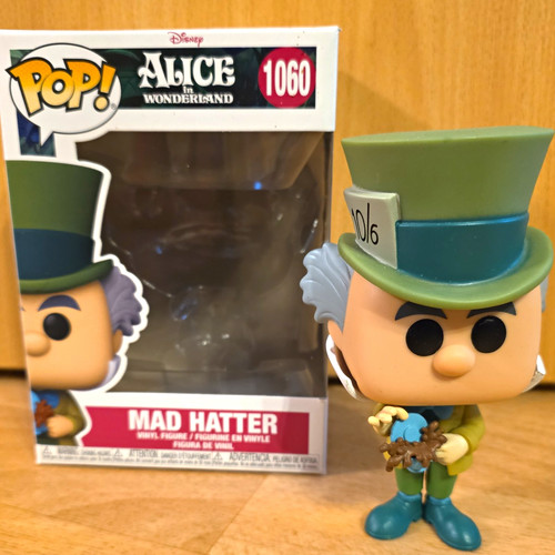 Mad hatter alice wunderland - alice,