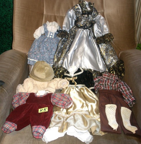 Puppenkleidung 15 teile - ca.,