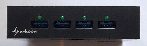 Frontpanel mit 4 - frontpanel, port