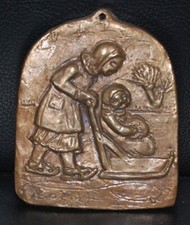 Kleines Wandrelief Messing