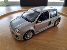 1:18 UH (Universal Hobbies) Renault Clio Sport V6