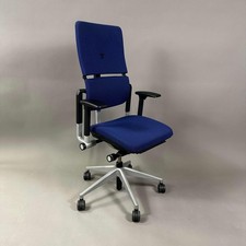 Steelcase Please blau