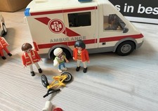 Playmobil Ambulance-Wagen 4221 Rettungstransporter mit Blaulicht