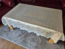 TISCHDECKE aus SPITZE in