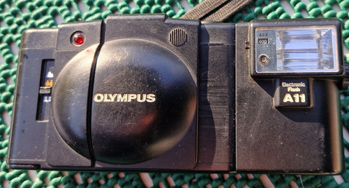 Olympus xa2 analoge - olympus,