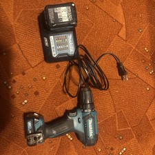 makita 12v akkuschrauber 2 Akkus Ladegerät Mit Koffer Wie NeuDF333D