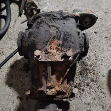 BMW 3er E30 Differenzial Differential 3.25 Getriebe 324td