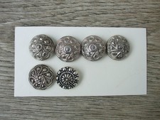 6 alte Trachtenknöpfe