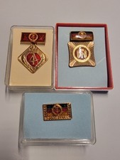 DDR Medaille Orden Aktivist/Kollektiv der Sozialistischen Arbeit Badge Spange