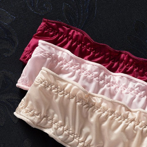 Eleganter satin rüschen tanga - rüschen,