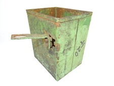 Werkzeugkasten Werkzeugkiste vom Fendt Dieselross F20 Traktor