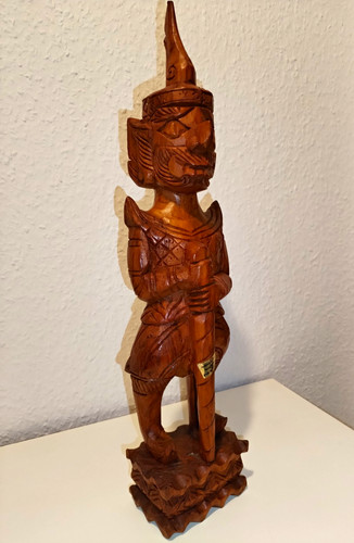 Handgeschnitzte holzfigur - handgeschnitzte,