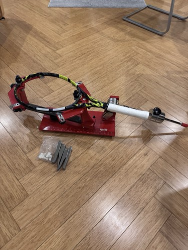 Tennis besaitungsmaschine - tennis, /