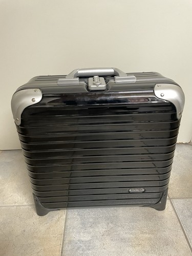 Rimowa hybrid business cabin - rimowa,