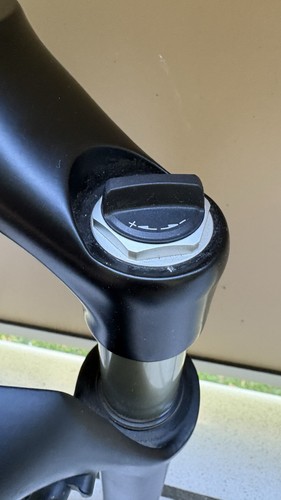 Specialized suntour - specialized,