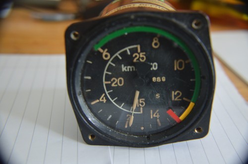 Fahrtmesser einbaumaß 80mm - fahrtmesser,