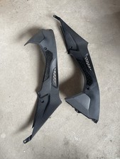BMW S1000RR bj.2010-2011 untere  Tankverkleidung rechts und links Original BMW