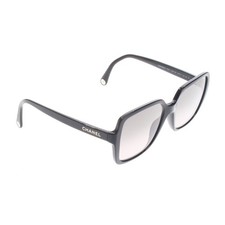 Sonnenbrille von Chanel in