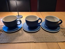 3 große Teetassen mit Untertassen. Tongeschirr. Handgefertigt. Kaum genutzt.
