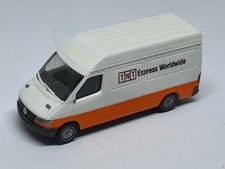 Mercedes Benz  - TNT Express