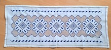 Hardanger gestickter Läufer