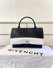 Original Givenchy Tasche shark