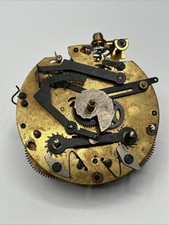 Altes uhrwerk wanduhr - altes,