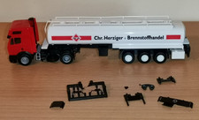 AWM Mercedes Tankwagen Brennstoffhandel Chr.Herziger 1:87 Modellauto in PC Box