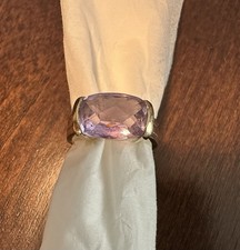 Lavendel Amethyst Ring aus 925er Silber vergoldet, gemarkt. Ringgröße 18 mm.