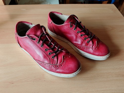 Rote low top sneaker - gr., 44