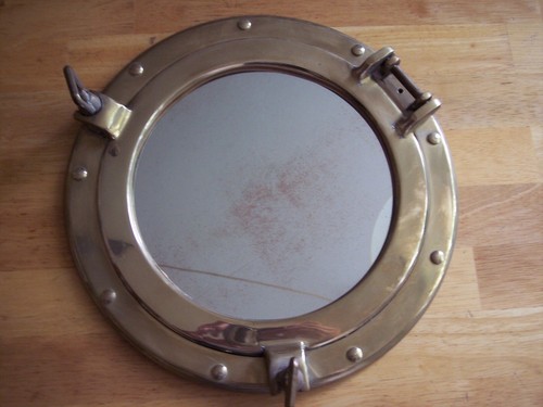 Bullaugenspiegel aus messing - aus,