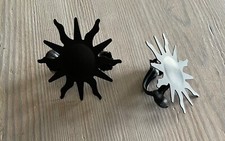 2 Gardinenklammern Sonne Metall matt schwarz, Vorratskauf, nie verwendet!