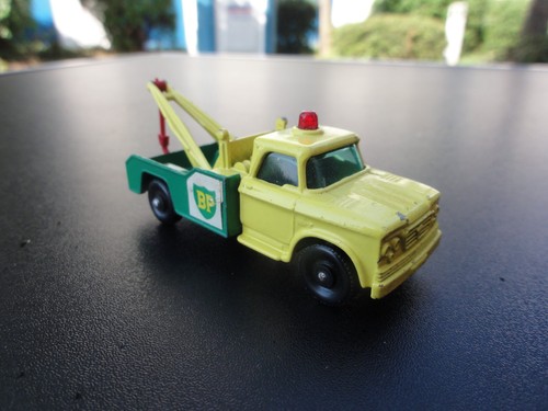 Matchbox dodge wreck truck 13 - matchbox,