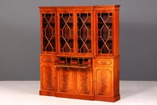 Traumhafte Englische Vitrine