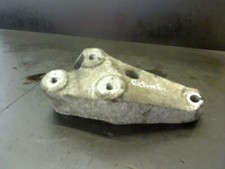 Motoraufhängung  Getriebe   L Opel Astra 1.6 Caravan G 74 KW 100 PS Kombi