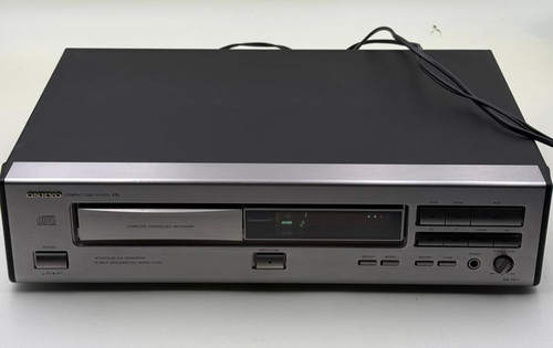 Onkyo 7011 cd player - 8/4, dx-7011
