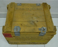 Bundeswehr Konvolut Ausrüstung in Kiste Fundgrube B311025AHG0-6