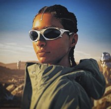 NEU Oakley Plantaris Titanium