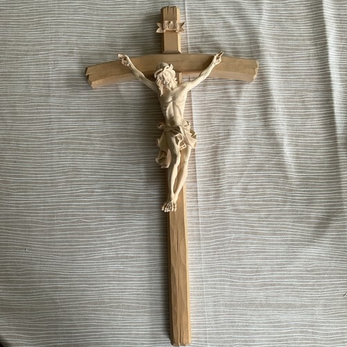 Holzkreuz 55cm groß - mit, jesus