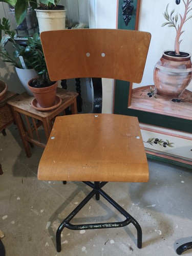 Alter industrieller drehstuhl - alter,