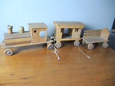 Altes Nachziehspielzeug Holz 40-50er Jahre Zug Lock mit 2 Waggons
