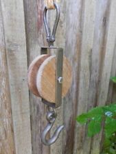 Flaschenzugrolle mit Haken