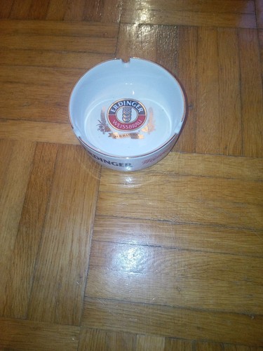 Aschenbecher erdinger - ,