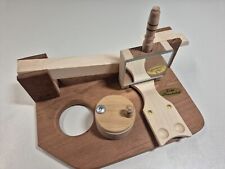 Schnupfmaschine aus Mahagoni- Ahorn- und Eichenholz gemischt, Handarbeit