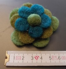 Brosche Blume aus Filz Filzblume gefilzt 