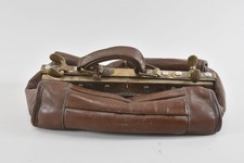 C25L17- Alte Leder Arzt Hebammen Tasche 