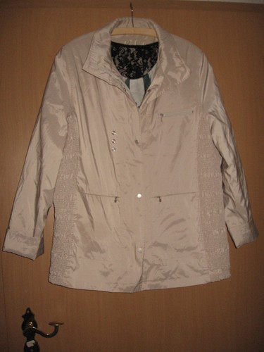 Leichte sommerjacke mit - sommerjacke,